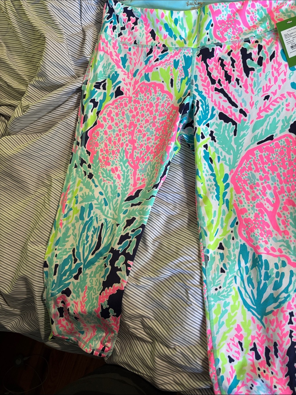 Lilly Pulitzer Multicolor Coral Reef Print Capri Pants - Picture 5 of 5